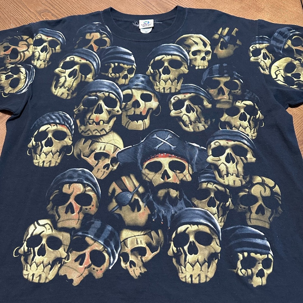 Vintage 90s Liquid Blue Pirate Skulls All Over Print AOP‎ Black Shirt Size 2XL